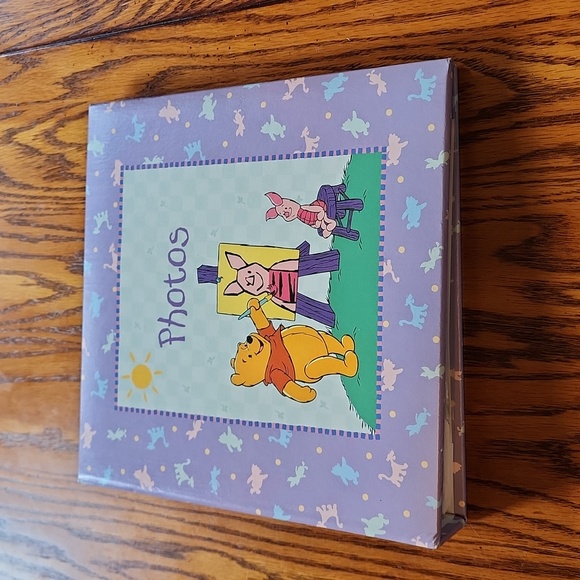 Winnie-the-Pooh photo album - Picture 1 of 7
